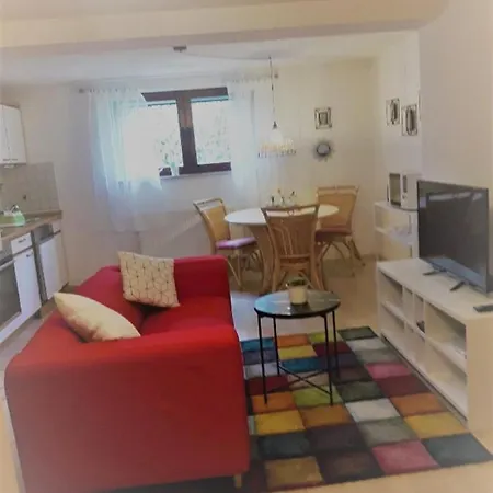 Ferienwohnung Im Haus Am Hermsberg Апартаменты Дрезден